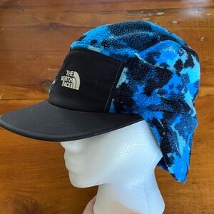 The North Face fleece five panel hat